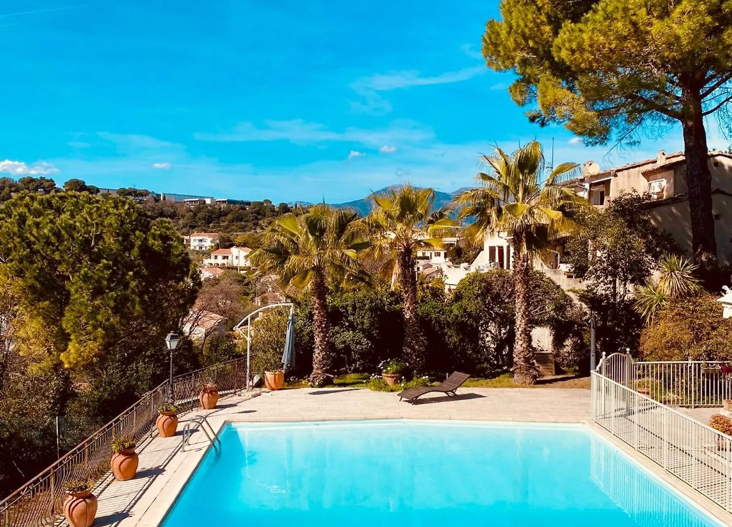 Villa Sur Le Toit, Duplex, 5 Pieces 160M2, Piscine Villeneuve-Loubet